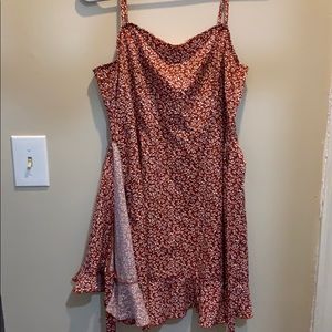 Summertime dress that wraps around and ties